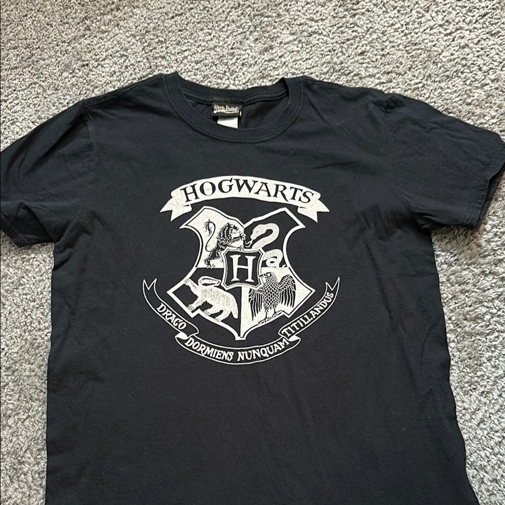 Harry Potter film concert series Black Hogwarts Crest T-Shirt
